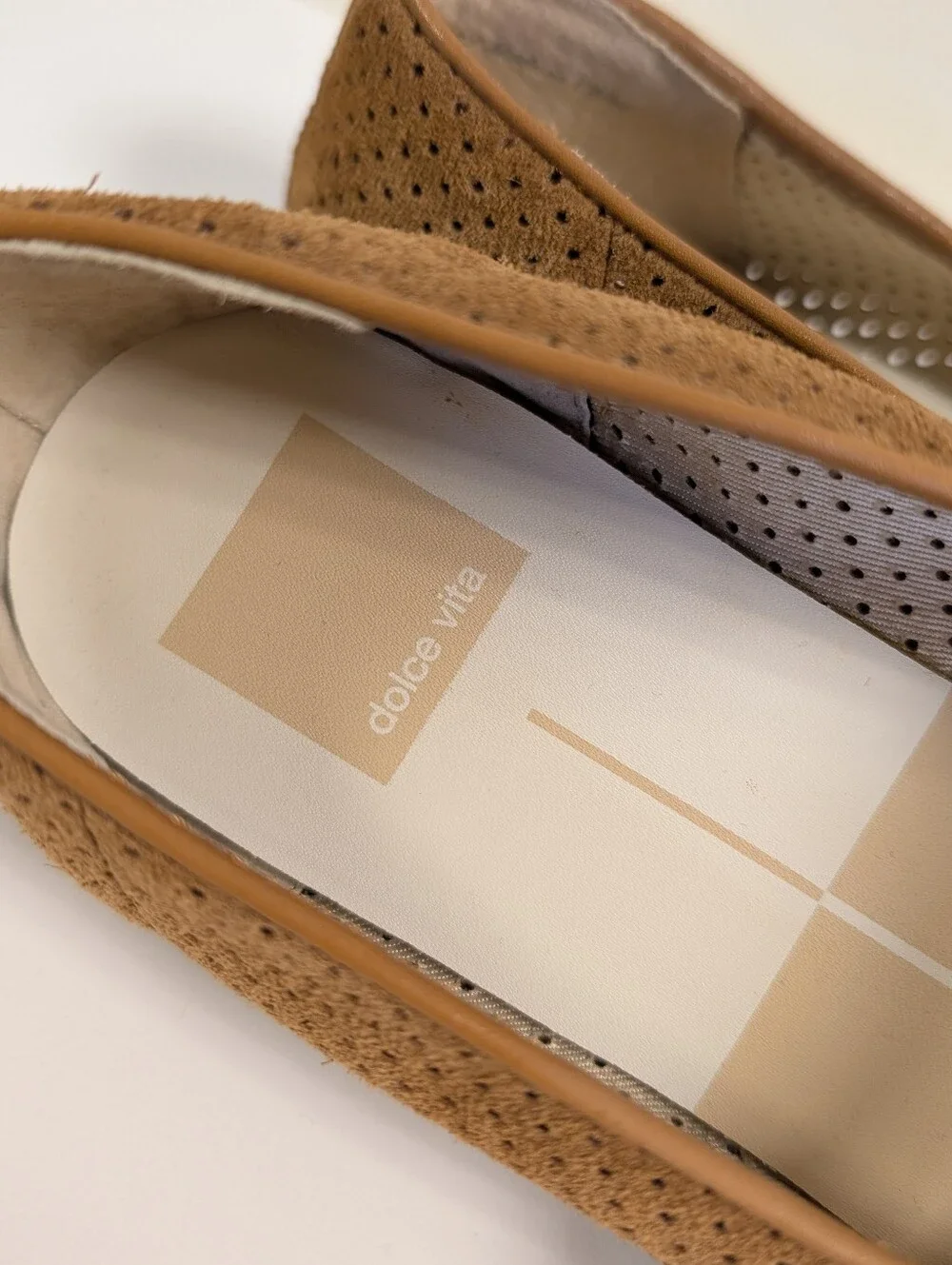 Dolce Vita Baylee Perforated Tan Suede Double-Buckle Mary Jane Ballet Flats 9.5
